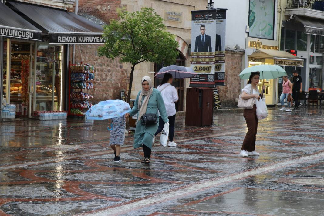 Trakya'da sağanak etkili oluyor - Resim: 2